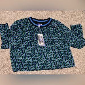 Long sleeve top